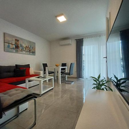 Apartments Leon 2 Novigrad  Exterior photo
