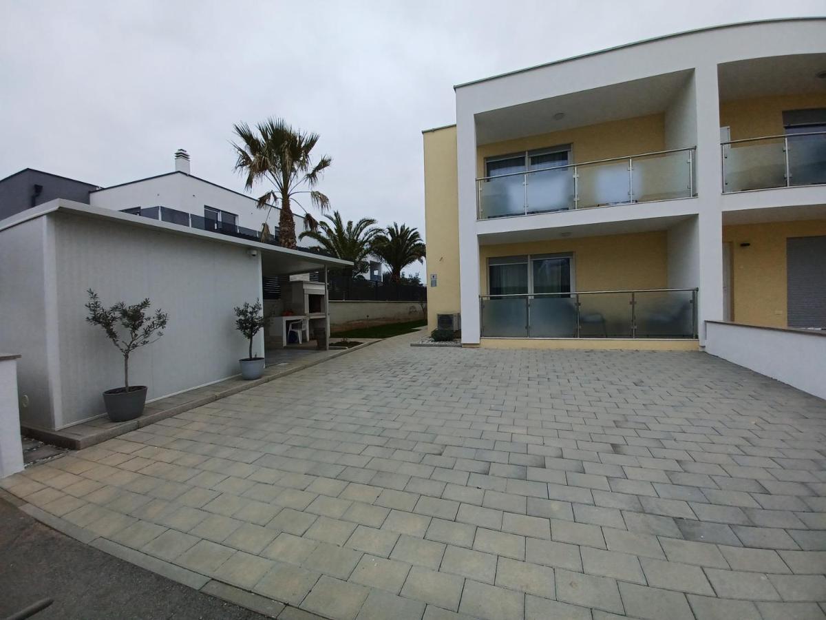 Apartments Leon 2 Novigrad  Exterior photo
